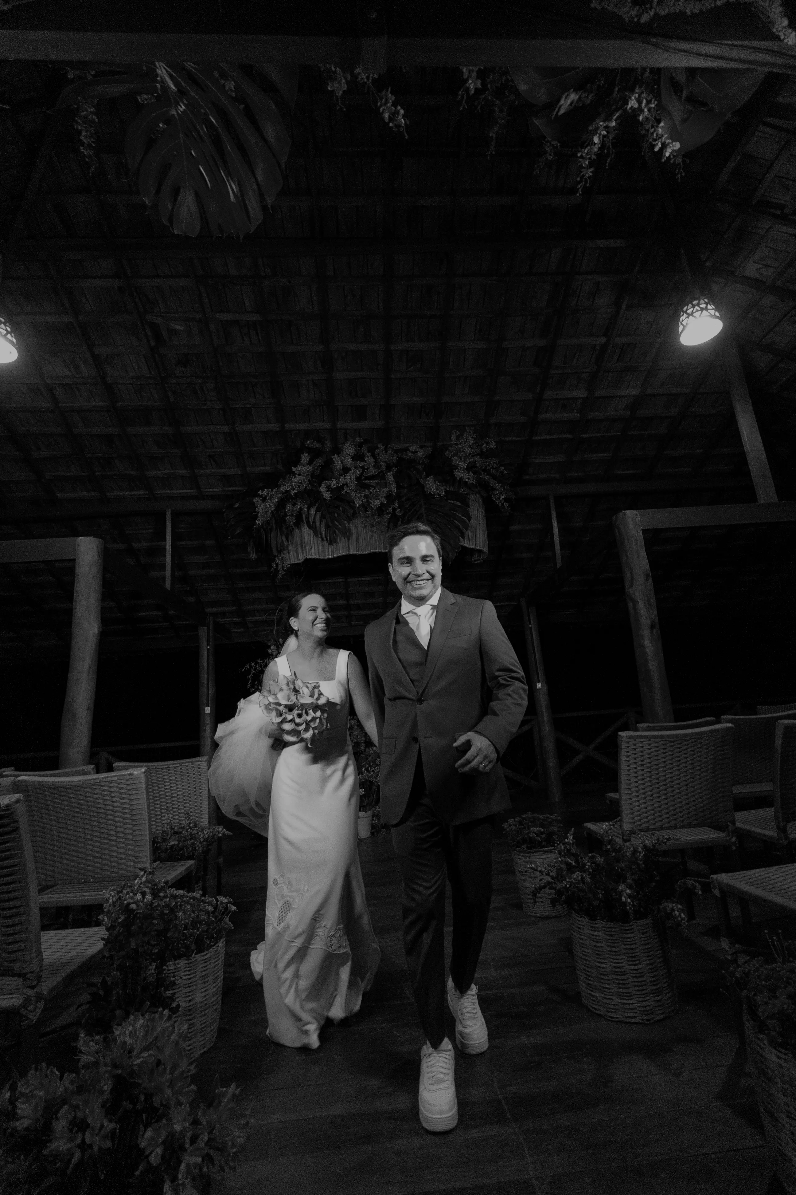 Casal em registro de casamento